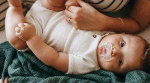 خطوات ختان الذكور بالحلقة البلاستيكية plastibell circumcision متى تسقط حلقة الختان