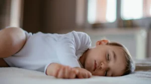 طريقة النوم بعد عملية الفتق الإربي الأفضل