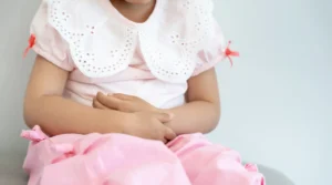 أسباب ارتجاع المريء عند الرضع أعراض ارتجاع المريء عند الأطفال